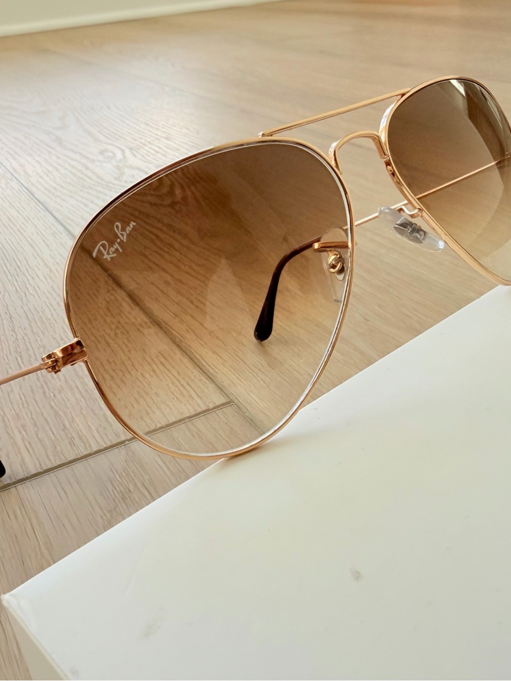 Ray-Ban Rose Gold Aviator Sunglasses with Brown Gradient Lenses